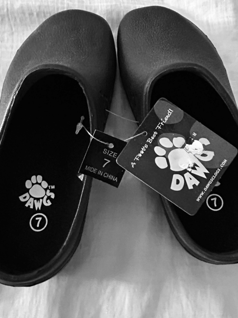 DAWGS, ULTRASOFT WORKING STYLE, BLACK, SIZE 7, NO HOLES ON TOP OFTEN REFERRED TO